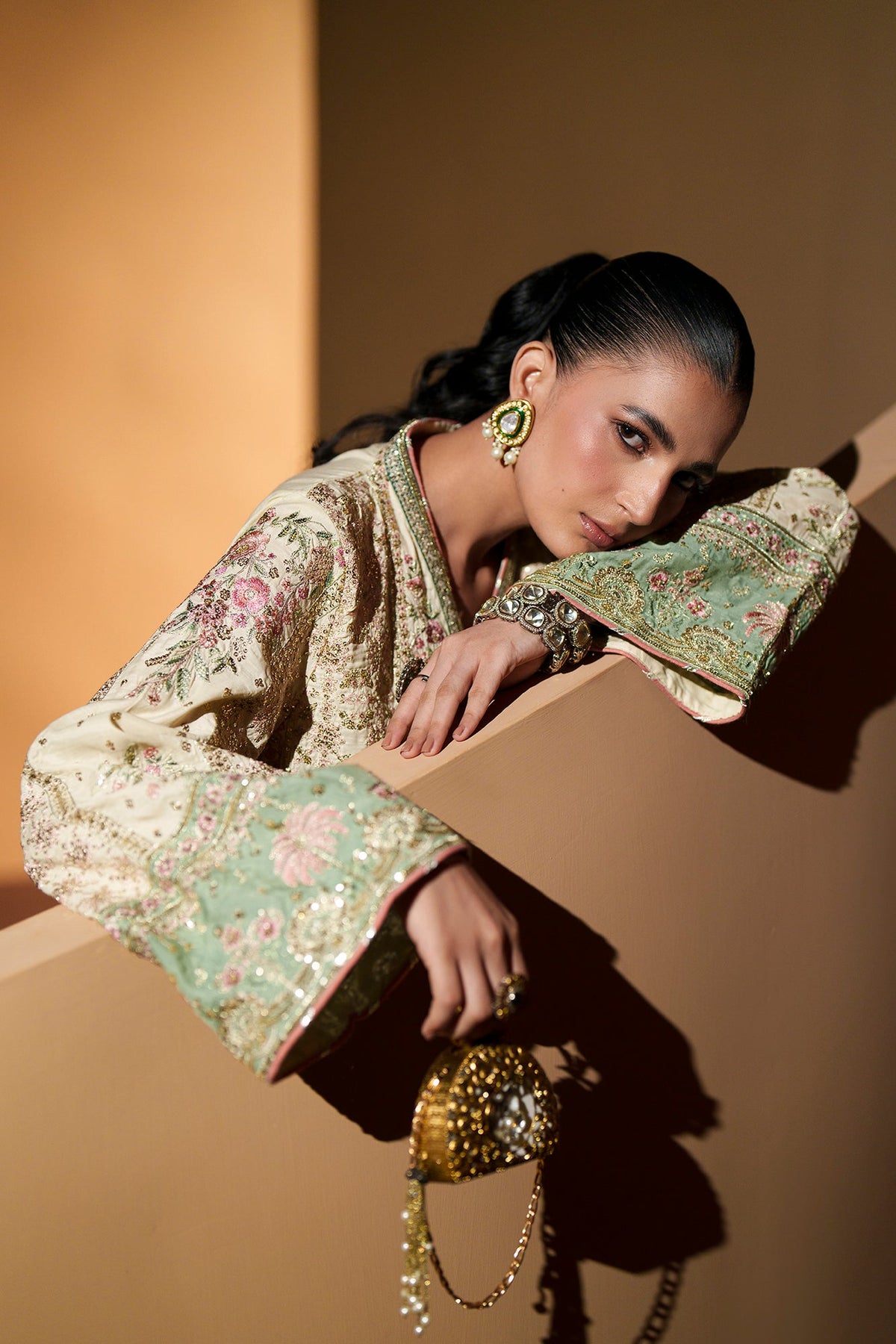 EMBROIDERED KAFTAN (E1210/104/006)