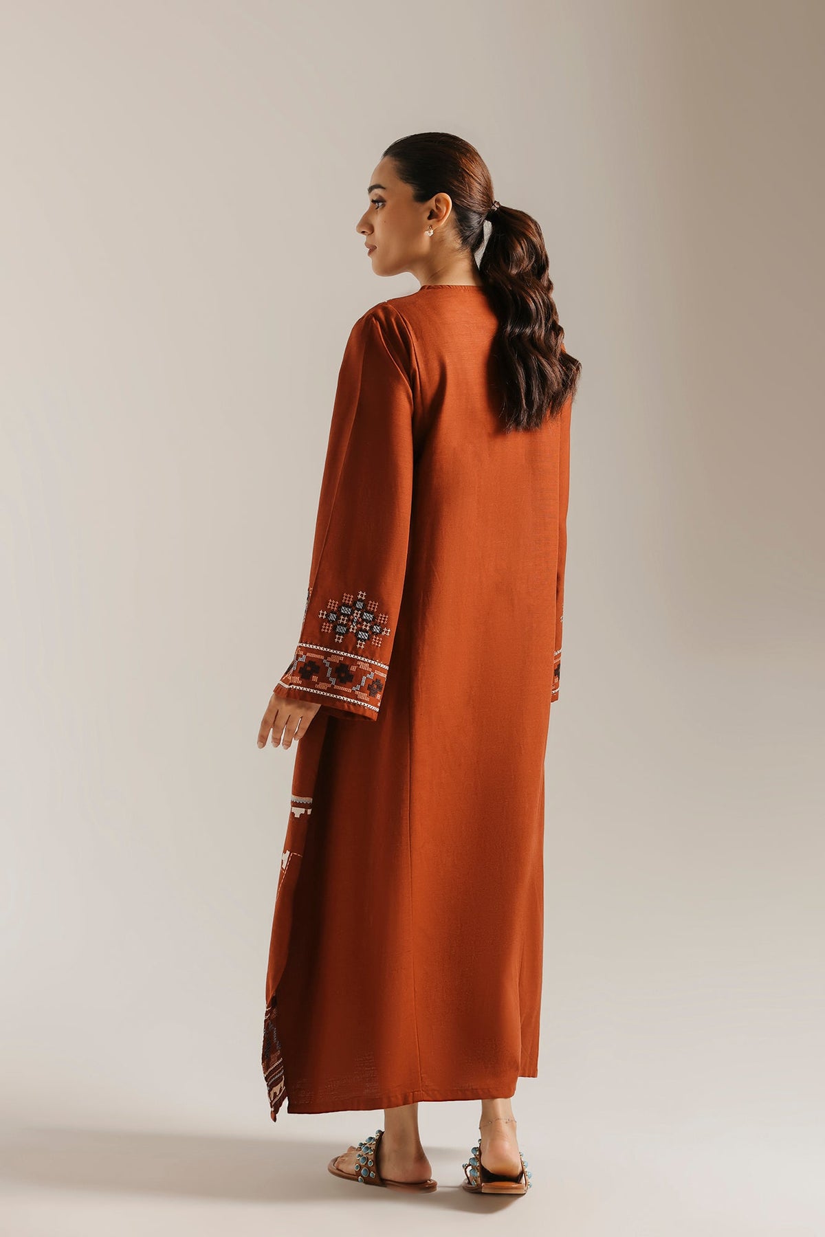 EMBROIDERED KAFTAN (E9305/102/204)